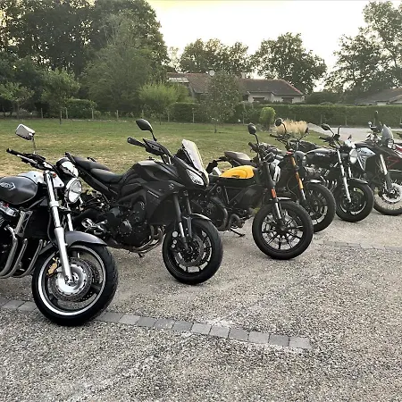 Oda ve Kahvaltı La Planette Aussonne