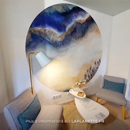 La Planette Bed & Breakfast *