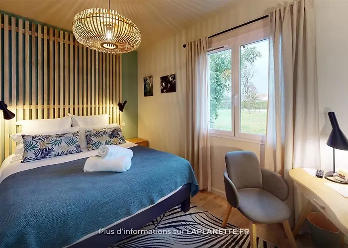 La Planette Bed & Breakfast *