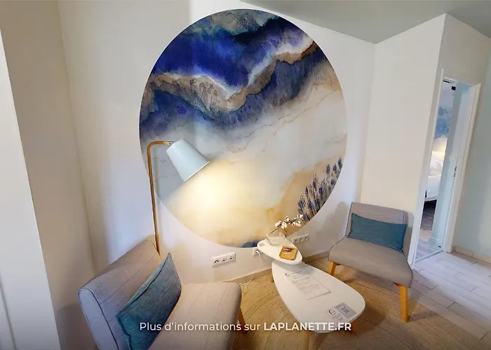 La Planette Bed & Breakfast *