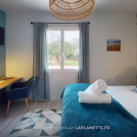 Couette-café La Planette *